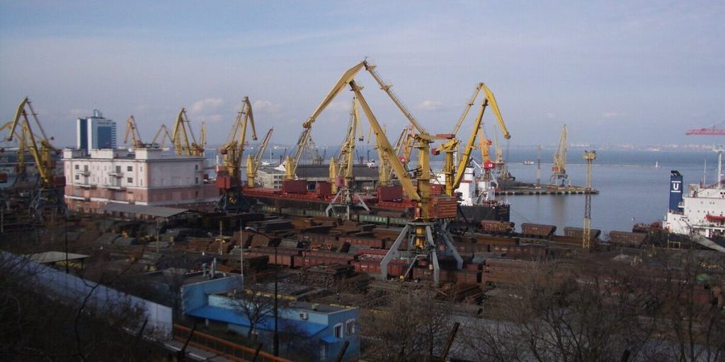 Россиянам пообещали, что отключение интернета на Камчатке не повлияет на торговые сети