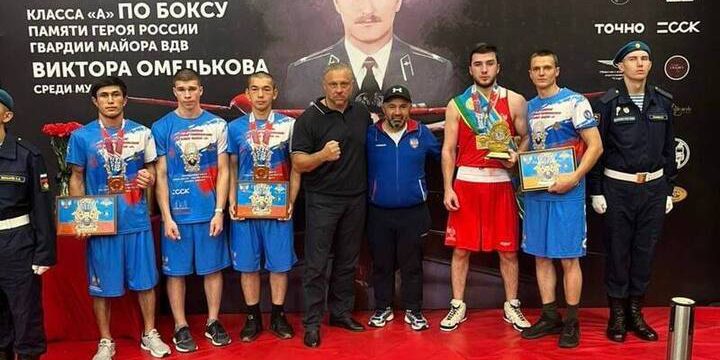 Atleti della Repubblica di Karachay-Cherkessia Vincono Tre Medaglie ai Campionati Russi di Pugilato