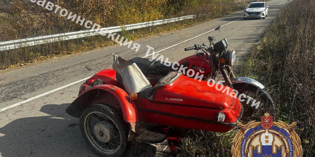 Motociclista senza equipaggiamento di sicurezza ricoverato dopo incidente a Tula
