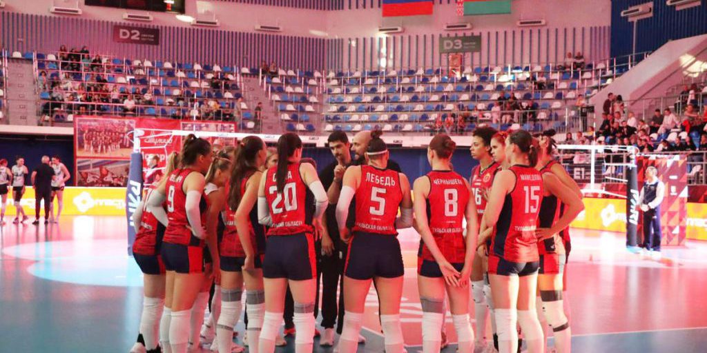 "La competizione sportiva: il Torneo del Governatore di pallavolo nell'oblast di Tula, Russia"