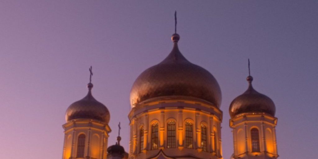 В Покровскую родительскую субботу жителям Ростова посоветовали сходить в храм