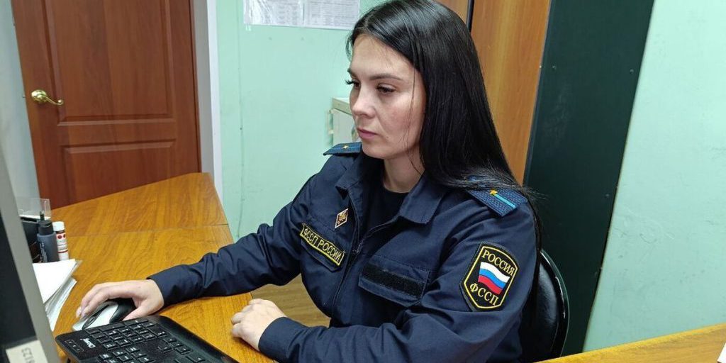 Uomo di Tula costretto a pagare 312mila rubli di arretrati per alimenti dopo sequestro auto