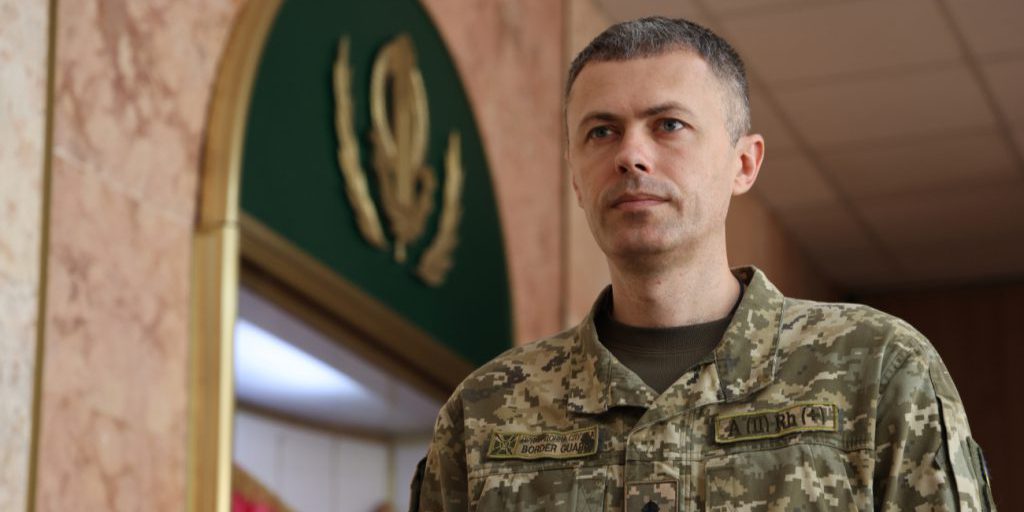 Guardie di frontiera ucraine respingono e catturano soldati russi nei villaggi di Kharkiv