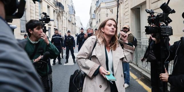 EN DIRECT, crise politique : Marine Tondelier, Olivier Faure et Fabien Roussel appellent Emmanuel Macron à choisir une cohabitation avec la gauche