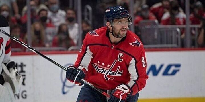 Овечкин забил первый гол в сезоне и 898-й гол в карьере в НХЛ