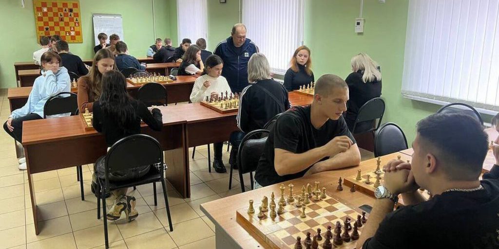 Torneo di Scacchi a Serpuchov Si Conclude Con Successo Tra Gli Istituti Scolastici Locali