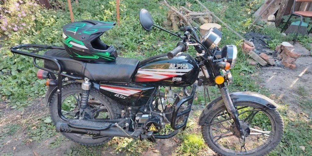 Incidente stradale a Platonovka: un ragazzo di 13 anni investe un bambino di 10 anni, riflessioni sulla sicurezza stradale e possibili conseguenze