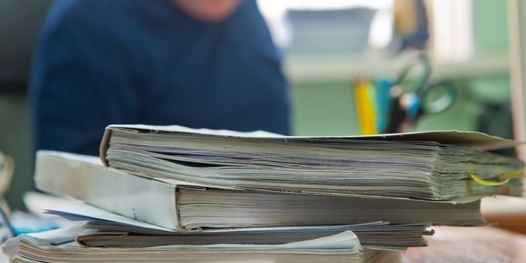 Бастрыкин поручил возбудить дело о нарушении жилищных прав астраханского сироты