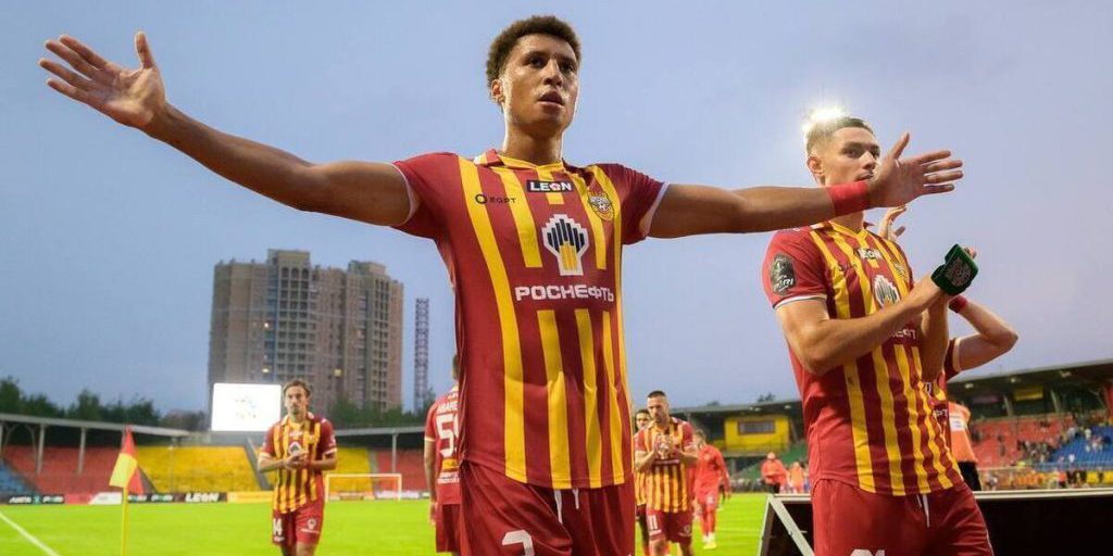 Тульский "Арсенал" назвал игру Эрвинга Ботаки самоотверженной