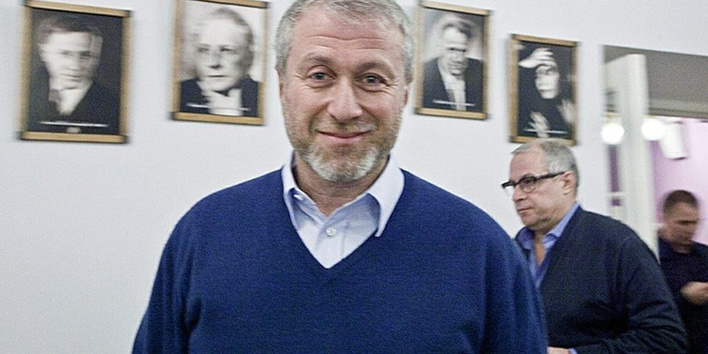 Roman Abramovich Smentisce le Voci di Acquisto del Galatasaray: Cosa Significa per il Calcio Europeo