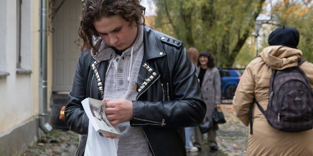 Молодые таланты Пскова приглашают раскрыть себя в детективной прозе и городской поэзии