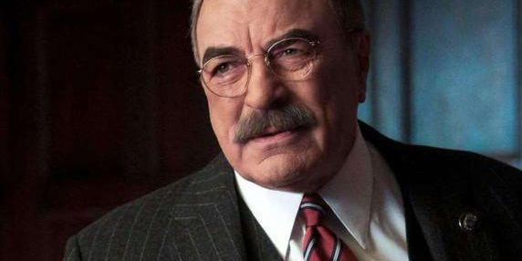 Tom Selleck compie 81 anni: dalla pubblicità all'audizione per Indiana Jones, le due mogli e la sua vita attuale