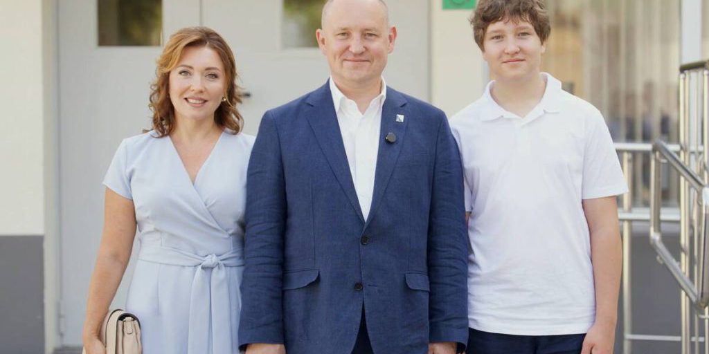 Развожаев с семьей проголосовал на выборах губернатора Севастополя