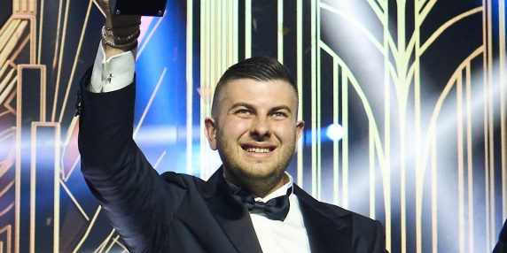 Sandro Falzoi, 25 anni, primo venditore di aspirapolvere Folletto in Italia: 6 unità al giorno