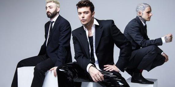 The Kolors: da Bari a Palermo in un'ora, il concerto che ha fatto impazzire i social