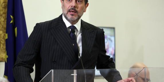 Riforma Frettolosa: Le Preoccupazioni di Ernesto Carbone sulla Mancanza di Riflessione e le Possibili Conseguenze Negative