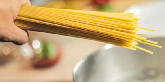 La Pasta, Simbolo dell'Identità Italiana: Consumi e Preferenze degli Italiani