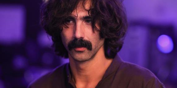 Andrea Laszlo De Simone: «Chiunque oggi ha follower, ma io non voglio essere il capo di una setta»