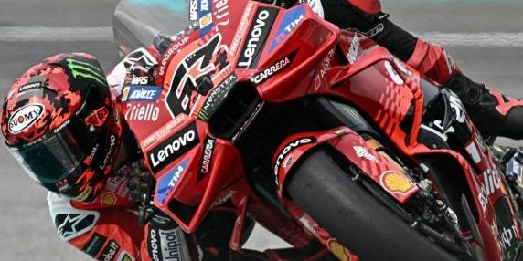 Bagnaia trionfa in Malesia: la pole position nel GP di MotoGp, Marquez e Morbidelli a ruota