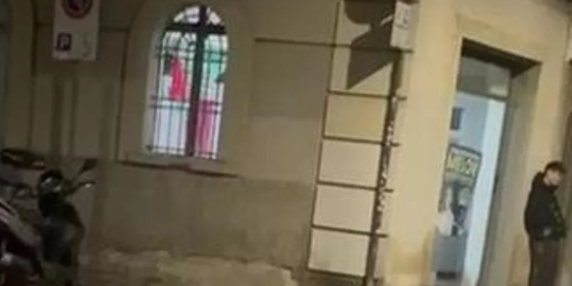 Il video dei cori nella sede di Parma