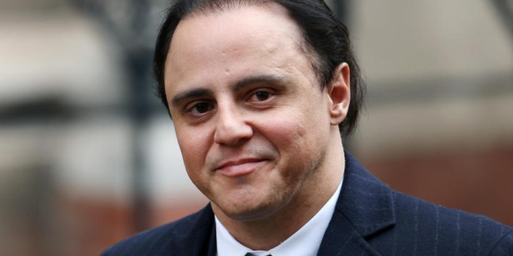 Felipe Massa chiede 80 milioni di dollari alla Formula 1 per il Crashgate del 2008 

Approfondimento
Il caso del Crashgate del 2008 riguarda un incidente durante il Gran Premio di Singapore, in cui Nelson Piquet Jr. uscì deliberatamente di pista, causando la safety car che favorì il compagno di squadra Fernando Alonso. Questa vicenda portò a un'indagine e a sanzioni per la Renault, ma Massa sostiene che gli eventi di quella gara gli siano costati il titolo mondiale.

Possibili Conseguenze
La richiesta di risarcimento di Massa potrebbe avere conseguenze significative per la Formula 1, poiché potrebbe aprire la strada ad altre richieste di risarcimento per eventi passati. Tuttavia, la FIA sembra determinata a non cedere alle richieste di Massa, sottolineando la responsabilità del pilota stesso nella perdita del titolo.

Opinione
La vicenda del Crashgate del 2008 è un esempio di come gli eventi del passato possano continuare a influenzare il presente. La richiesta di risarcimento di Massa solleva questioni importanti sulla responsabilità e sulla giustizia nella Formula 1.

Analisi Critica dei Fatti
È importante analizzare criticamente i fatti della vicenda, considerando le azioni di tutti i protagonisti coinvolti. La FIA sostiene che Massa sia responsabile della sua stessa sfortuna, ma il pilota brasiliano sostiene che gli eventi di Singapore gli siano stati fatali.

Relazioni con altri fatti
La vicenda del Crashgate del 2008 non è isolata, ma fa parte di una serie di eventi che hanno caratterizzato la storia della Formula 1. La richiesta di risarcimento di Massa è solo l'ultimo capitolo di una storia che continua a evolversi.

Contesto storico
Il Crashgate del 2008 si inserisce in un contesto storico più ampio, caratterizzato da una serie di scandali e controversie che hanno segnato la storia della Formula 1. La vicenda è un esempio di come gli eventi del passato possano continuare a influenzare il presente.

Fonti
La fonte di questo articolo è Corriere della Sera, https://www.corriere.it/. Per ulteriori informazioni, si consiglia di visitare il sito web ufficiale del Corriere della Sera.