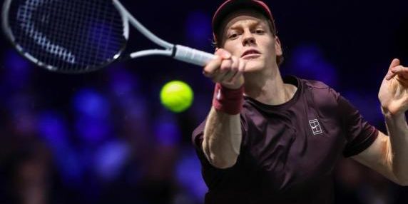 Sinner cerca la rivincita al Masters 1000 di Parigi per tornare numero uno al mondo