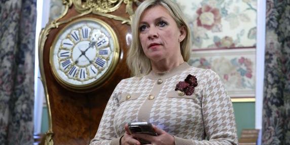 Tensioni tra Russia e Italia: le dichiarazioni critiche di Maria Zakharova e le possibili conseguenze per le relazioni bilaterali