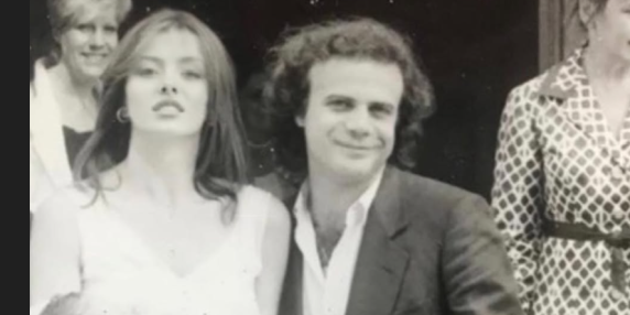 Alba Parietti al battesimo di Oppini Junior, con Jerry Calà e la madre del bambino