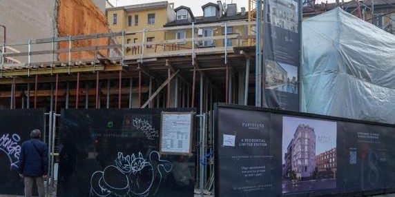 Sequestro di edificio di otto piani annullato dal giudice per linee guida comunali fuorvianti