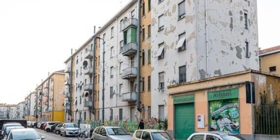 Legionella a Milano: 11 casi confermati e un decesso, tutti in edifici diversi