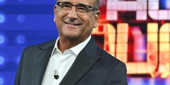 Sanremo 2026: l'elenco dei cantanti sarà svelato al Tg1 delle 13:30