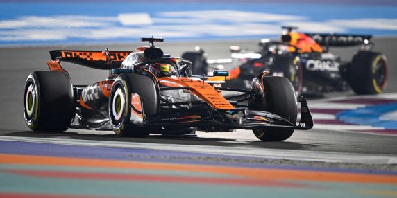 Gran Premio del Qatar: Piastri davanti a Norris, Verstappen al primo dopo la sosta, Leclerc nona posizione