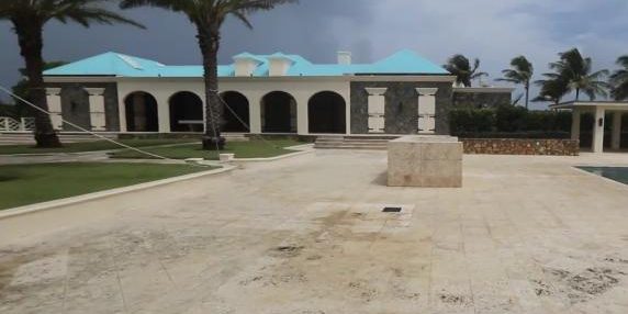 Video inediti: telecamere domestiche dalla piscina alle camere da letto