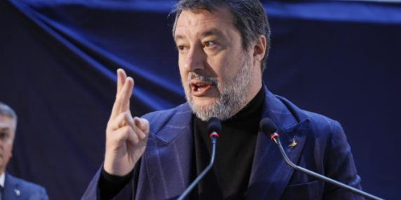 Salvini ritarda decisioni sulle forniture, afferma di agire solo quando le condizioni saranno chiare