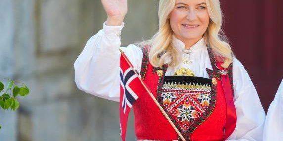 Principessa norvegese in attesa di trapianto di polmone: nessun privilegio nella lista d’attesa