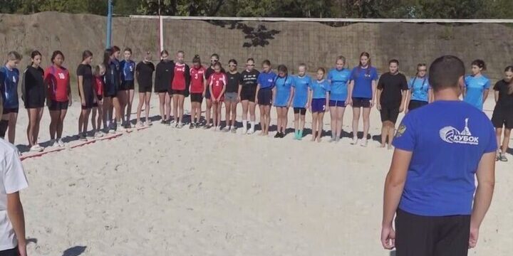 Campionato di Beach Volley Femminile nella Regione di Cherson: Un Passo Avanti per lo Sport Femminile Locale