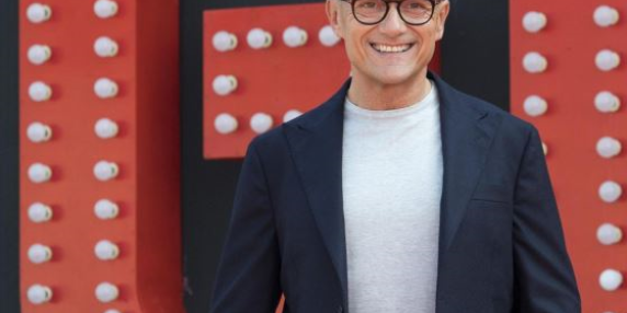 Signorini indagato a Milano per presunti abusi su aspirante concorrente del Grande Fratello