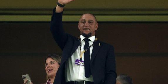 Roberto Carlos: intervento d'urgenza al cuore, complicazioni ma in fase di recupero