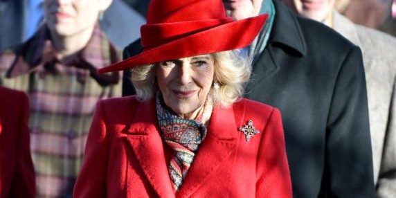 Regina Camilla racconta come ha evitato un'aggressione su treno con un colpo di tacco