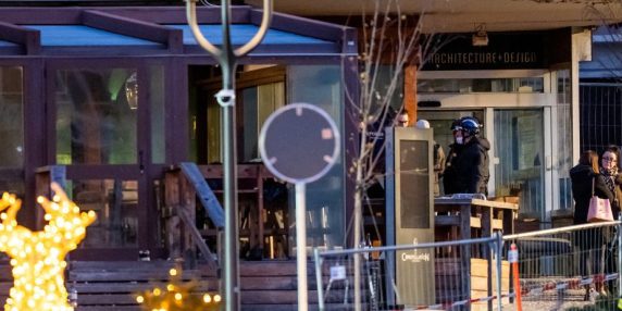 Due ragazze scappano da un incendio grazie alla rapidità di riflessi