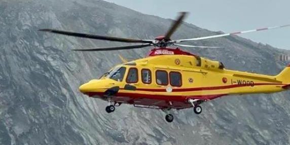 Elicottero notturno salva ragazzi ustionati in Italia