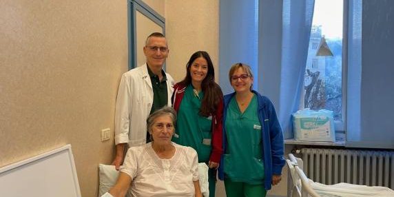 Donna di Torino rimuove tumore ovarico di 6 kg poco prima di Natale, senza sintomi precedenti