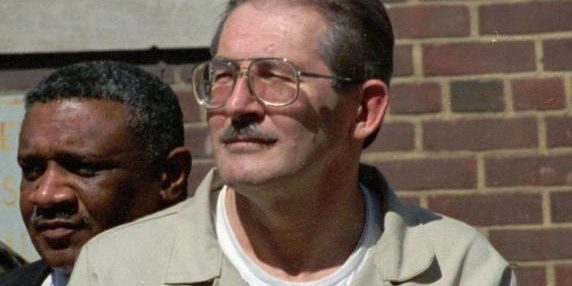 Morto a 84 anni l'ex agente della CIA Ames