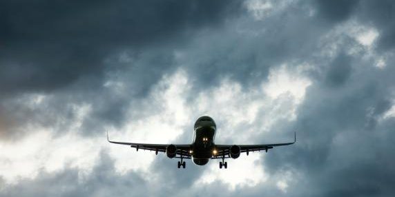 Le rotte aeree più turbolente in Europa: due partenze italiane in evidenza