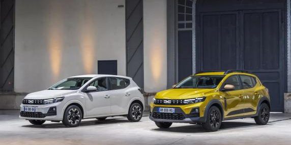 Dacia Sandero: nuove versioni Stepway e Streetway e l'arrivo del modello full hybrid