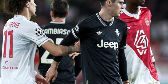 Monaco-Juventus: Juventus in difficoltà, due espulsioni e cambi inefficaci