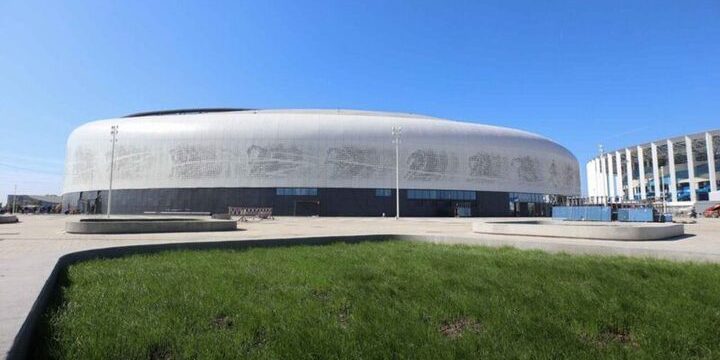 Ледовую арену на Стрелке могут открыть для массовых катаний