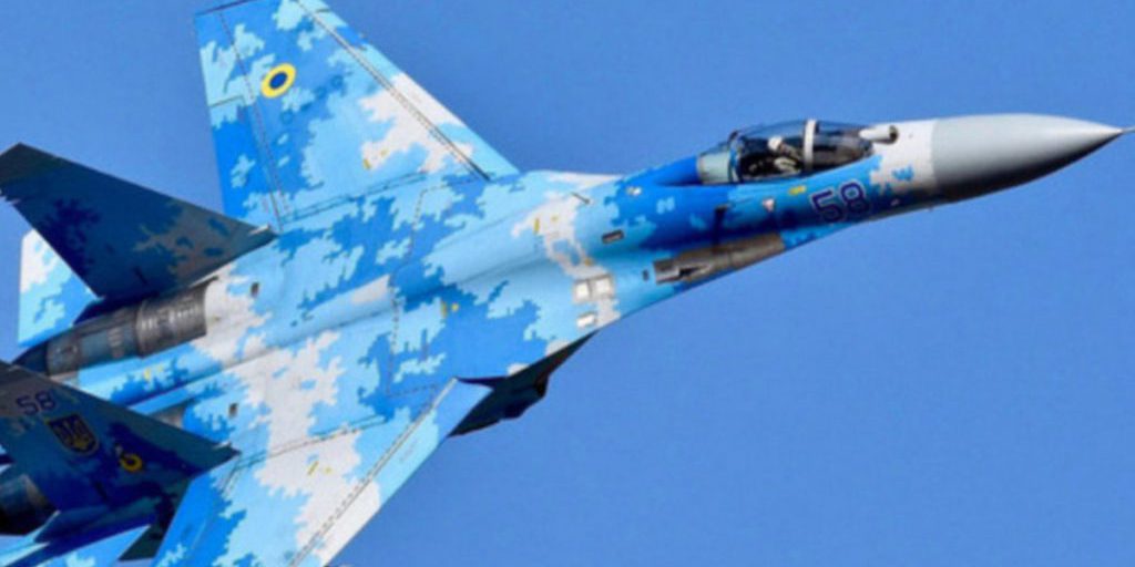 Украинский истребитель Су-27 сбили в зоне СВО