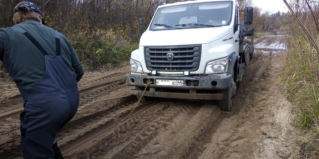 Вредная подъездная дорога найдена в Макарьевском районе