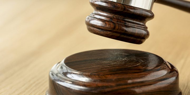 Французскую биатлонистку-чемпионку Симон осудили за кражу